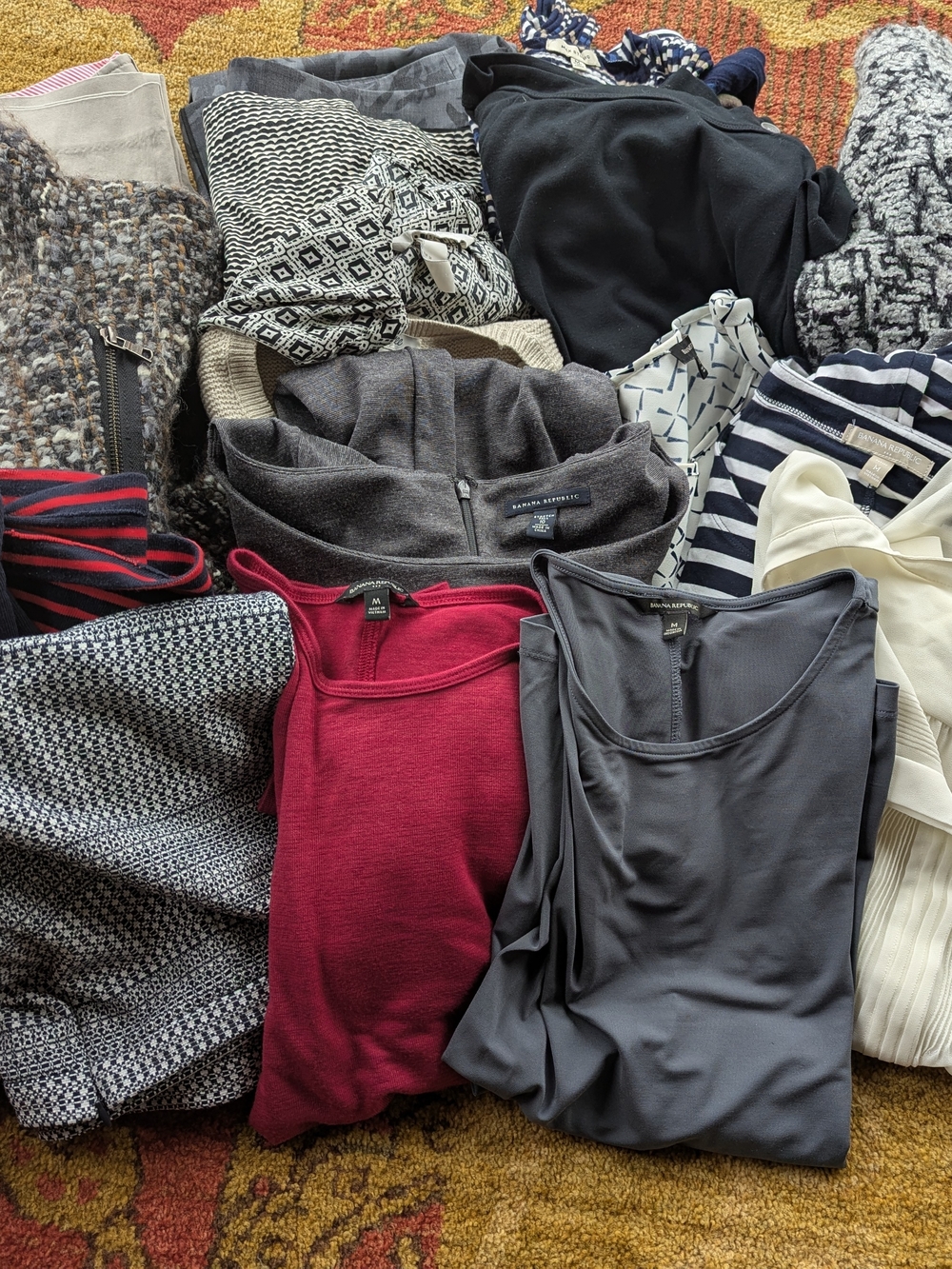 Reseller Bundle 19 Pieces Banana Republic Etc.